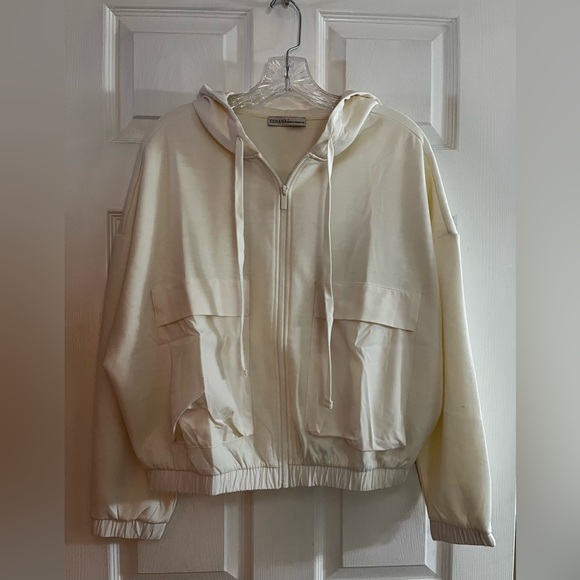 Zenana /women’s NWOT Cream Zip-up Hoodie Size S - Picture 2 of 8